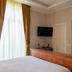 Palazzo Adele & إيركولانو