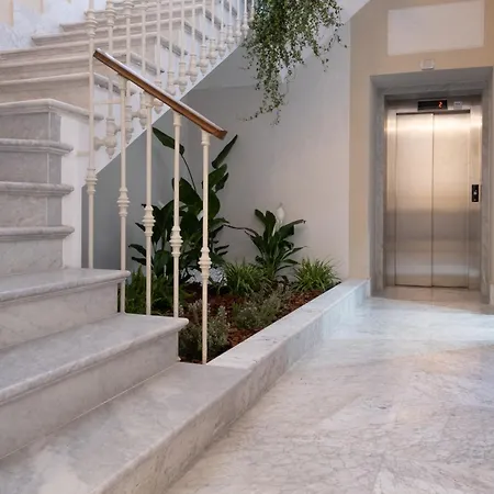 招待所 Palazzo Adele & 4*